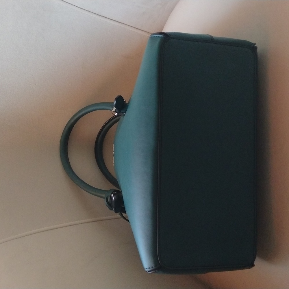 Handbag - Picture 5 of 6